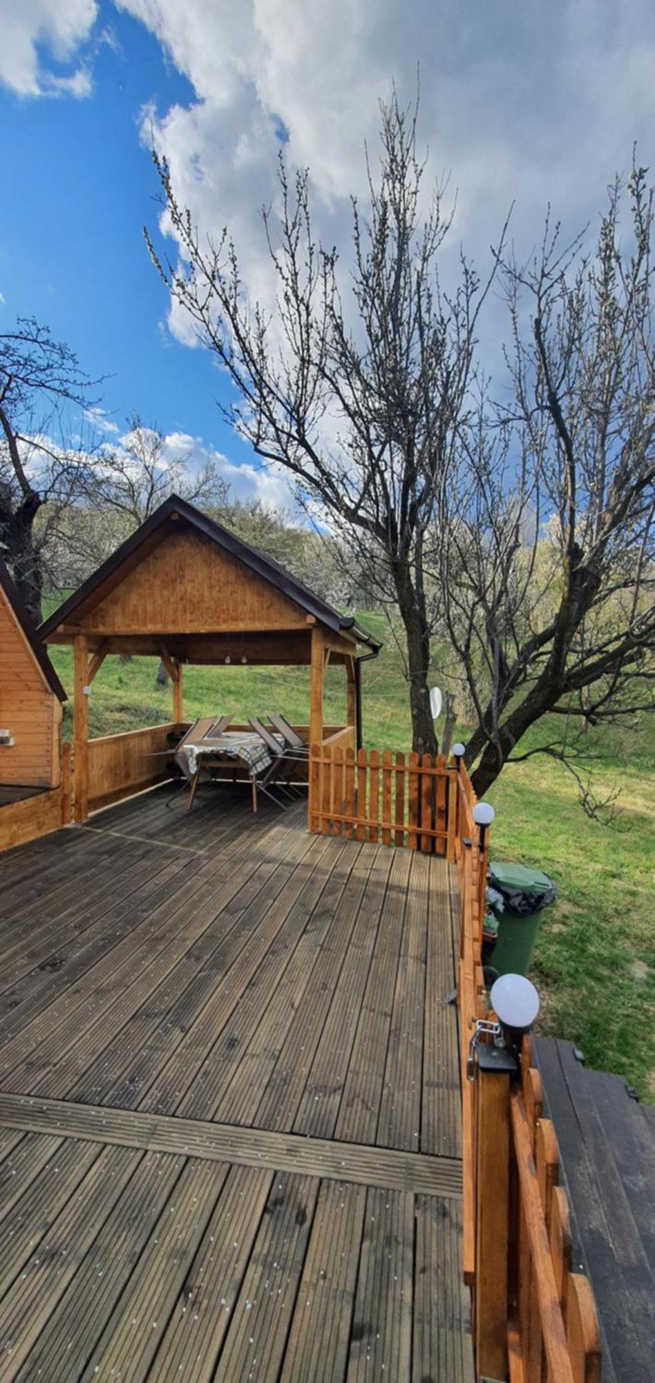 Cabana Din Livada Pucioasa Exterior photo